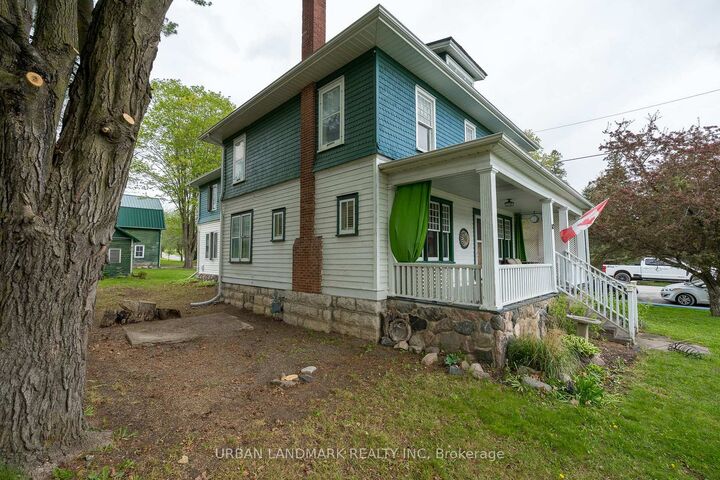Property Photo:  142 St Lawrence Street E  ON K0K 2K0 