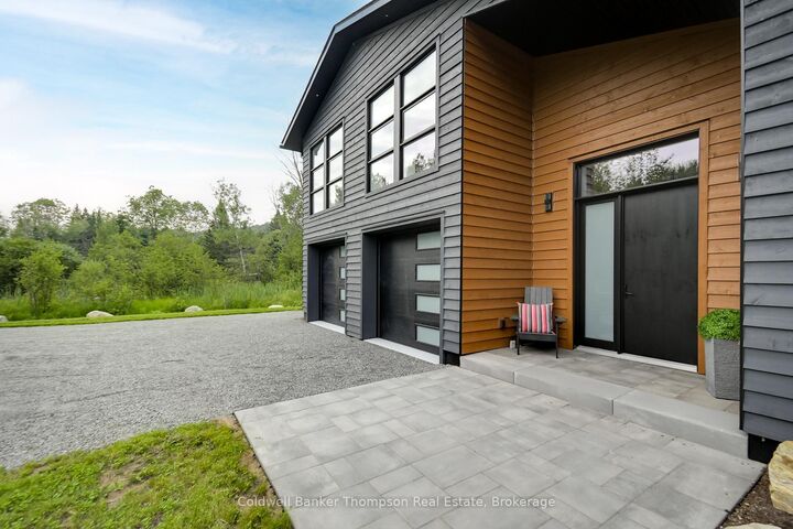 Photo de la propriété: 120 Vernon Shores Avenue ON P1H 2J2