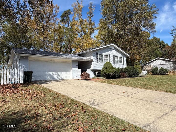 Property Photo:  1814 Brentwood Drive  TN 37743