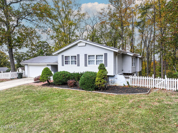 Property Photo:  1814 Brentwood Drive  TN 37743 