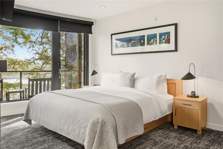 Property Photo: 596 Marine Dr #302 BC V0R 3A0