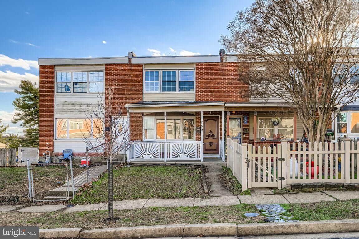 Property Photo:  2725 Yarnall Road  MD 21227 