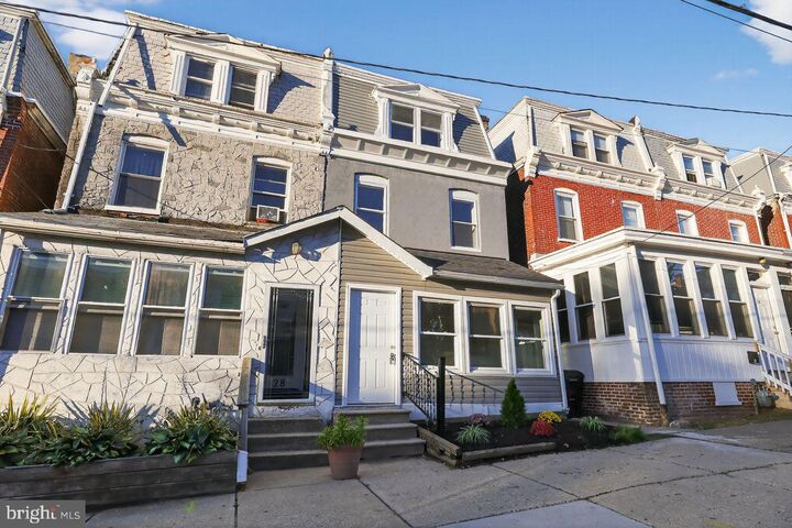 Property Photo:  26 E 24th Street  DE 19802