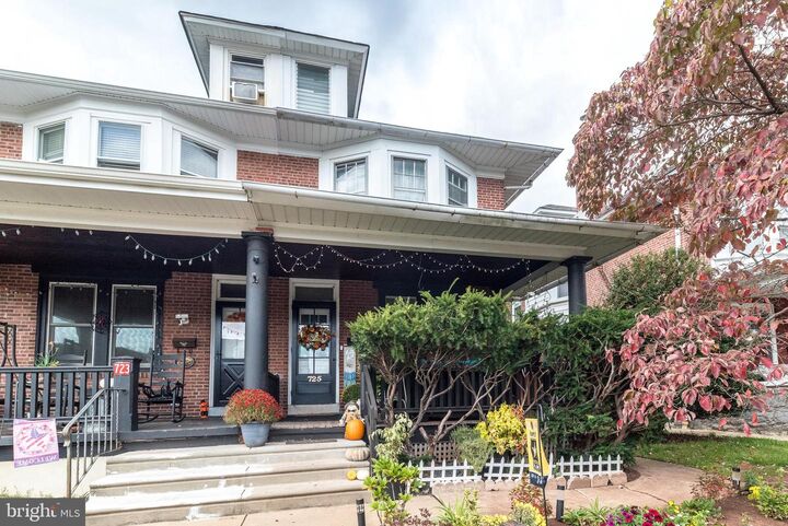 Property Photo:  725 Noble Street  PA 19401