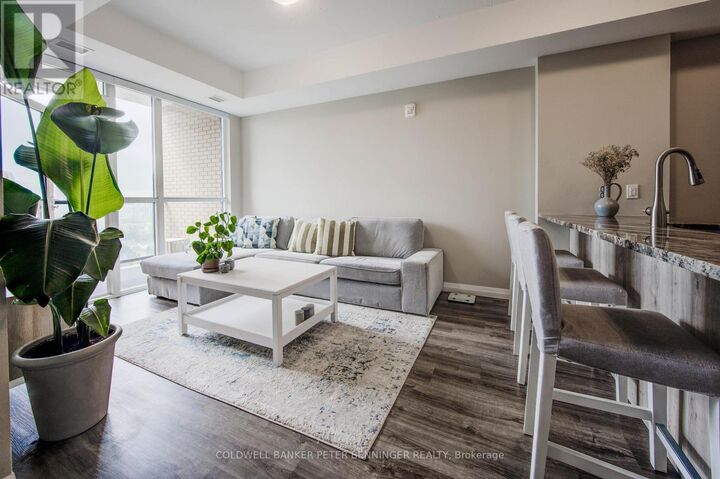 Photo de la propriété: 108 Garment Street 1807 ON N2G 0E2