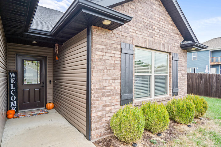 Property Photo: 5811 Misty Springs Way MO 65202