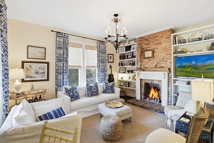 3729 Sachem Avenue  Cincinnati OH 45226 photo