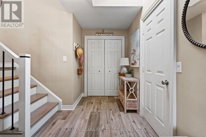 Property Photo: 39 Rosemount Avenue ON L3K 5P8