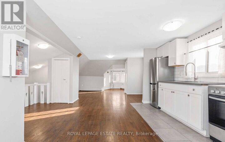 Property Photo:  142 Westlake Avenue 5  ON M4C 4R9 