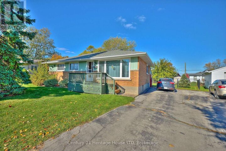 Property Photo:  18 Court Street  ON L2A 2G4