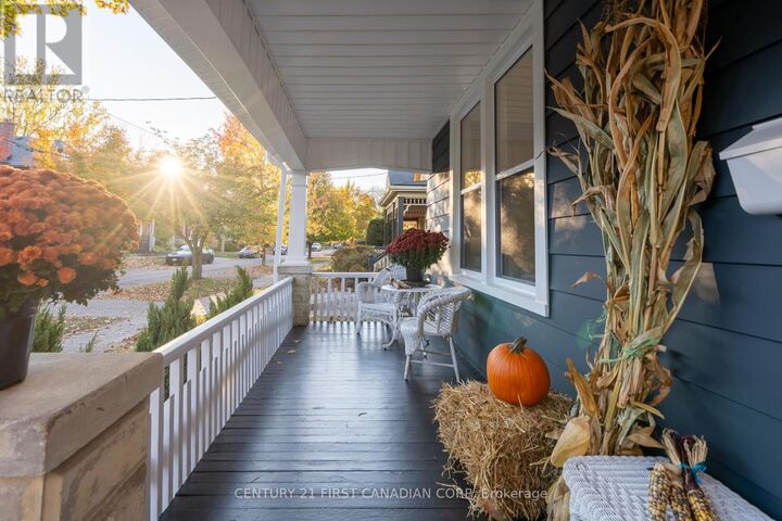 Property Photo:  46 Victor Street  ON N6C 1B7