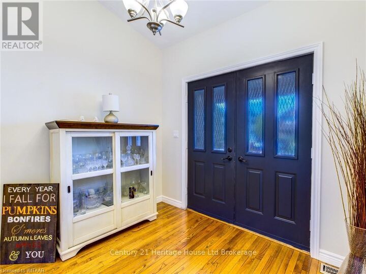 Property Photo:  10 Blackfoot Place  ON N4T 1E2