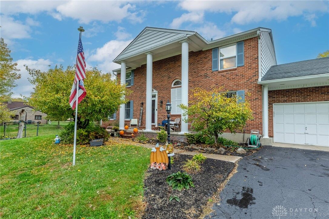 Property Photo:  7710 Crestway Road  OH 45315 