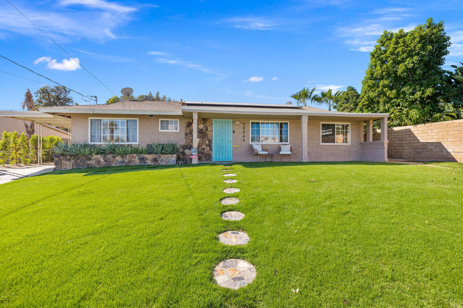 Property Photo:  42245 Kansas Street  CA 92211 