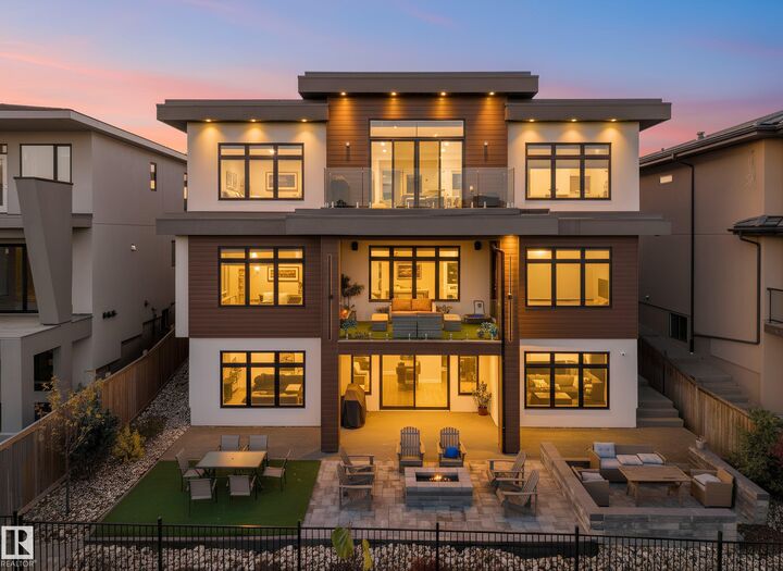 Property Photo:  4809 Woolsey Lane NW  AB T6W 2B9 