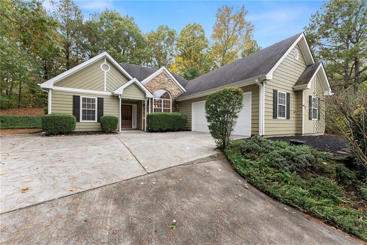 Property Photo: 515 Tribble Creek Drive GA 30017