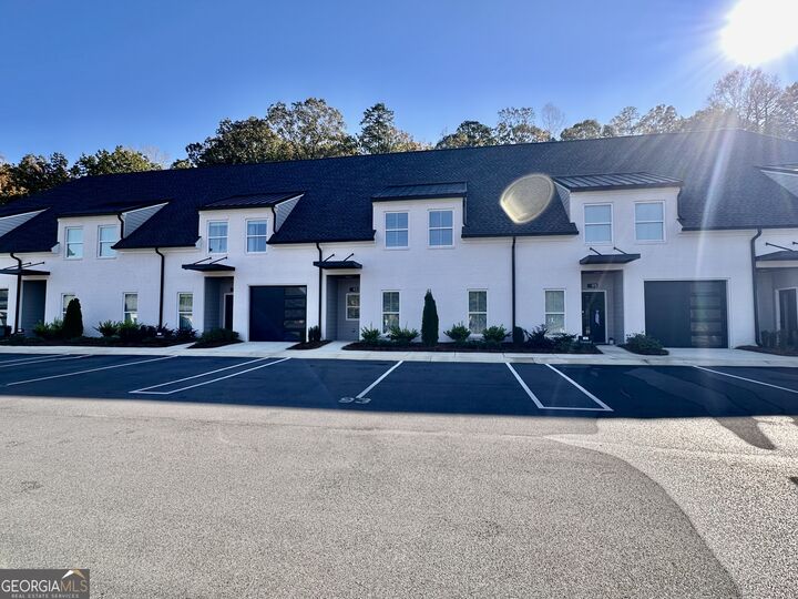 Property Photo:  81 Chateau Drive SE  GA 30161 