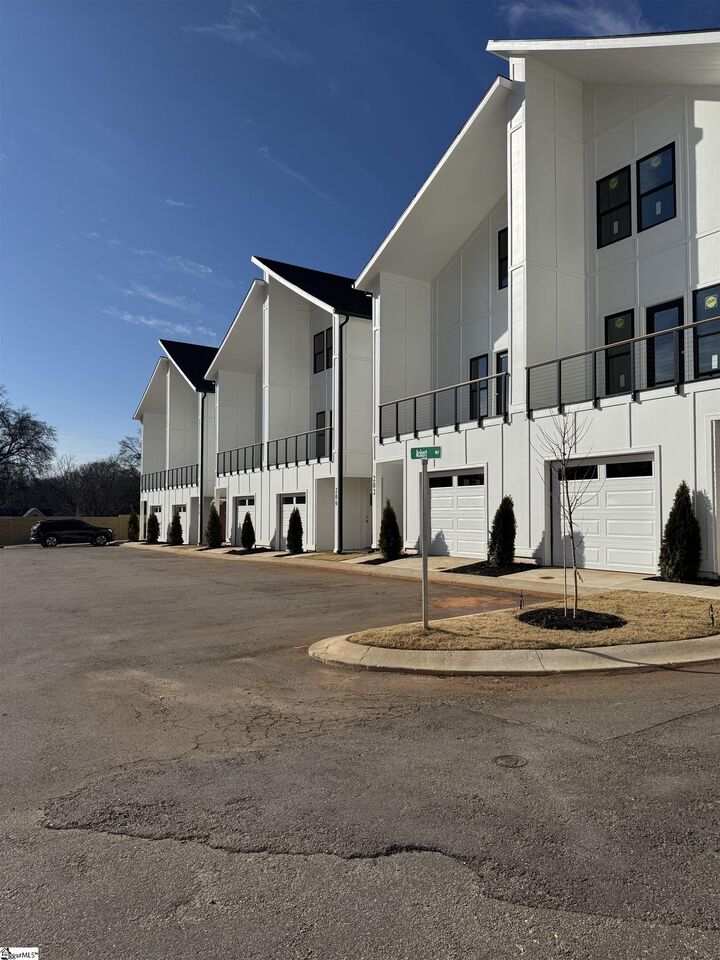 Property Photo:  212 Ackert Way  SC 29605 