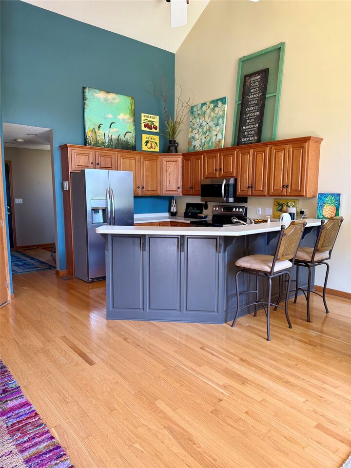 Property Photo:  2304 Bos Landen Drive 2  IA 50219 