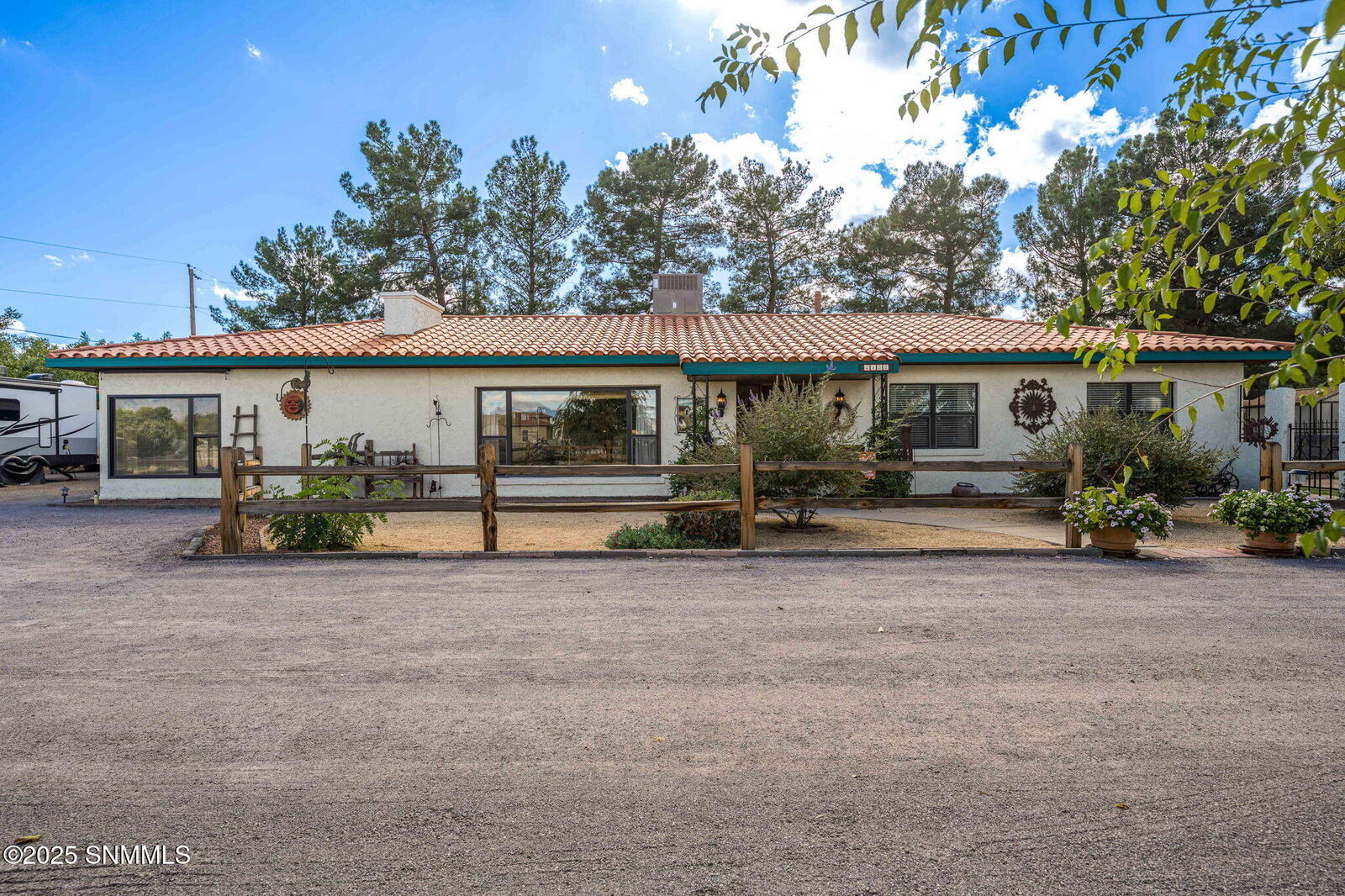 Property Photo:  1100 Crossley Lane  NM 88005 