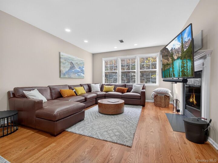 Property Photo:  221 Woodlands Drive  NY 10987 