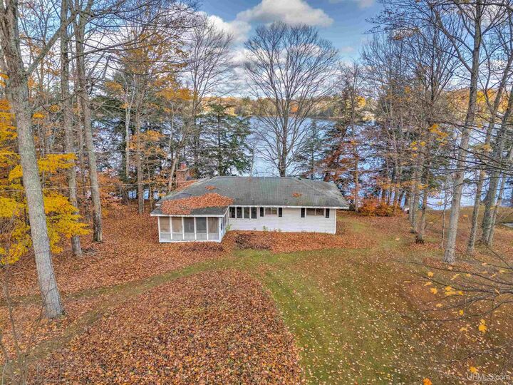 7004 W Smith Lake Drive  Manistique MI 49854 photo