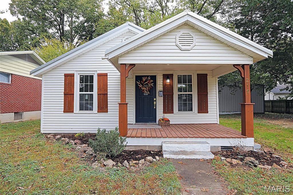 Property Photo:  219 Heeb Street  MO 63740 