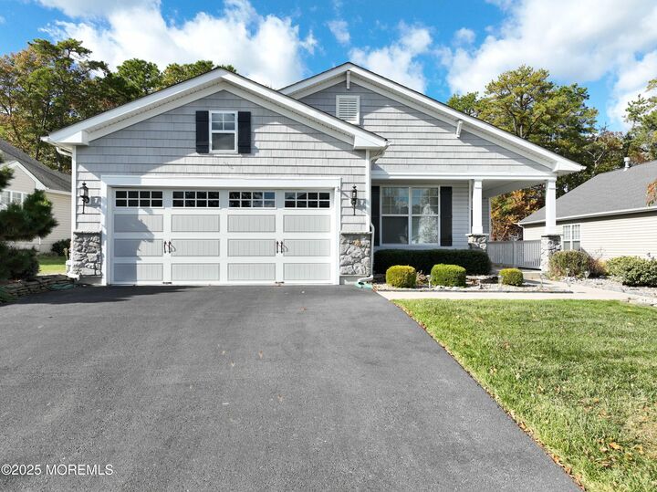 Property Photo:  311 Newport Way  NJ 08087 