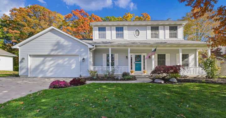 Property Photo:  1674 Riva Ridge Drive SE  MI 49546 