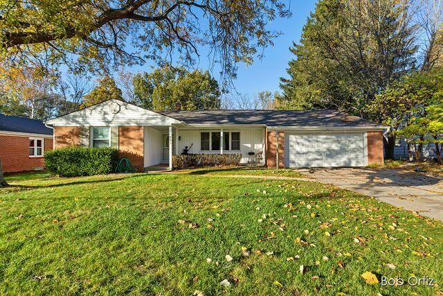 Property Photo:  1955 Millbank Street SE  MI 49508 