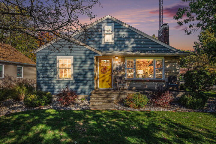 Property Photo: 401 Hoover Avenue MI 49022