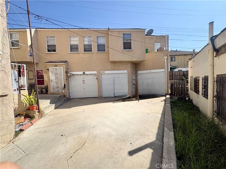 Property Photo:  2116 S Palm Grove Ave  CA 90016 