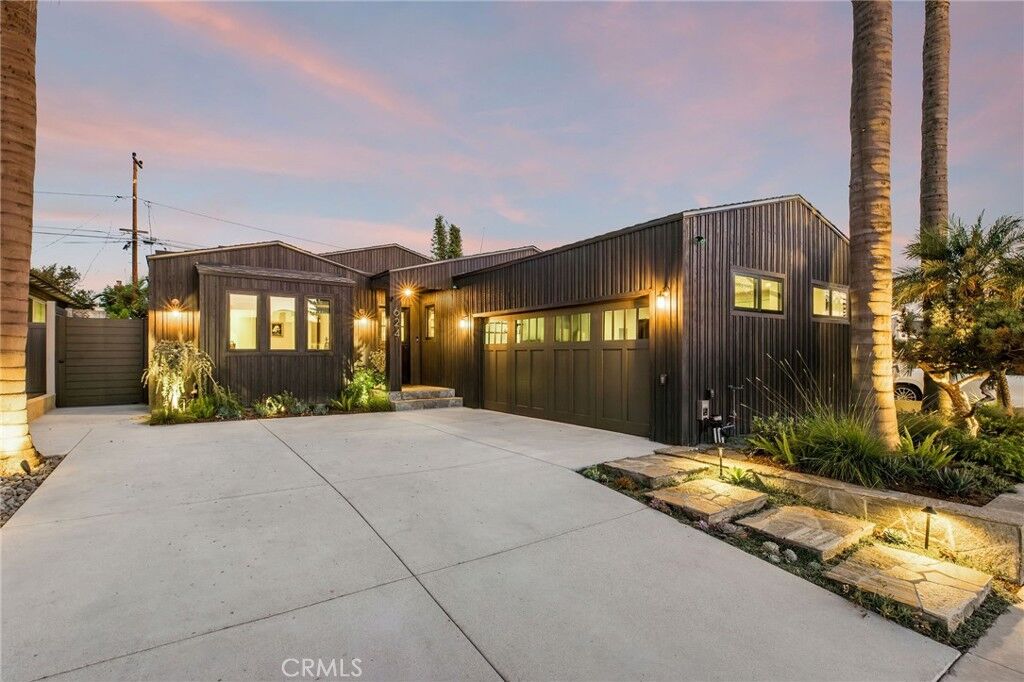 Property Photo: 624 Sea Breeze Drive CA 90740