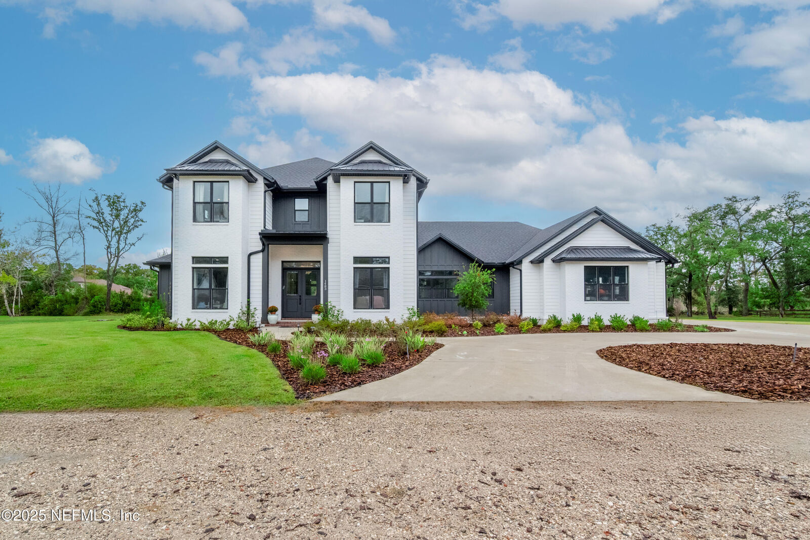 Property Photo:  1483 Emalyn Estates Court  FL 32003