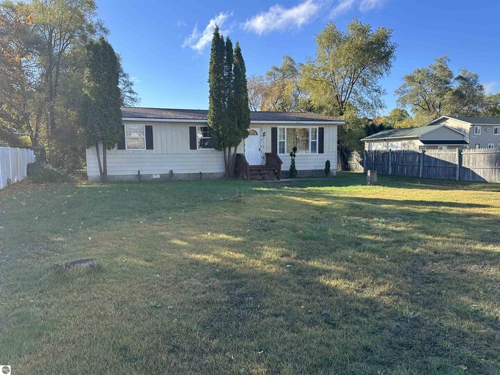 Property Photo:  221 Dwyer Avenue  MI 48617