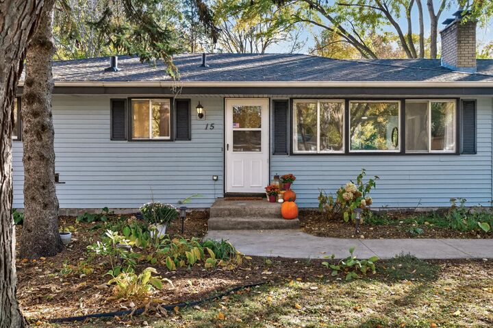 Property Photo:  15 Union Terrace Lane N  MN 55441 