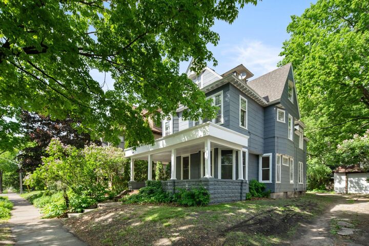 709 7th Street SE  Minneapolis MN 55414 photo