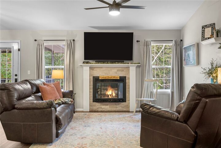 Property Photo:  11 Thirsk Lane  AR 72714