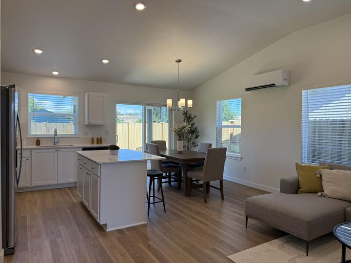 Property Photo:  706 NE Rickenbacker Road 137  OR 97741