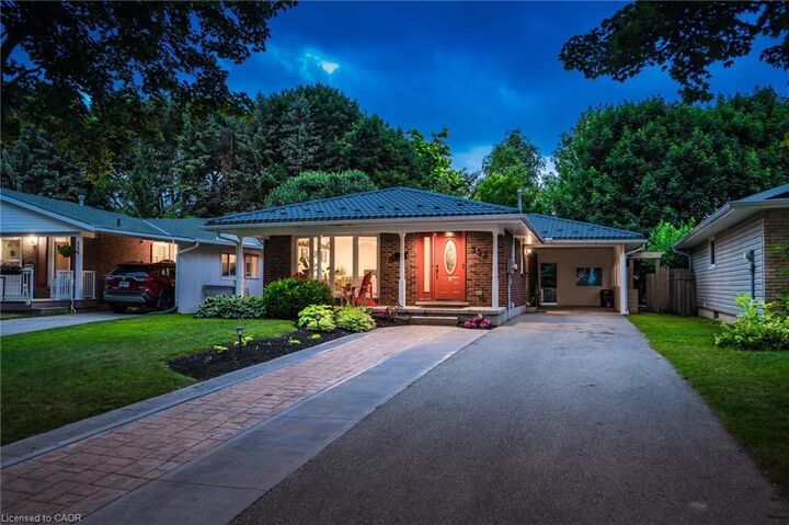 Property Photo:  357 Grangewood Drive  ON N2K 2E4 