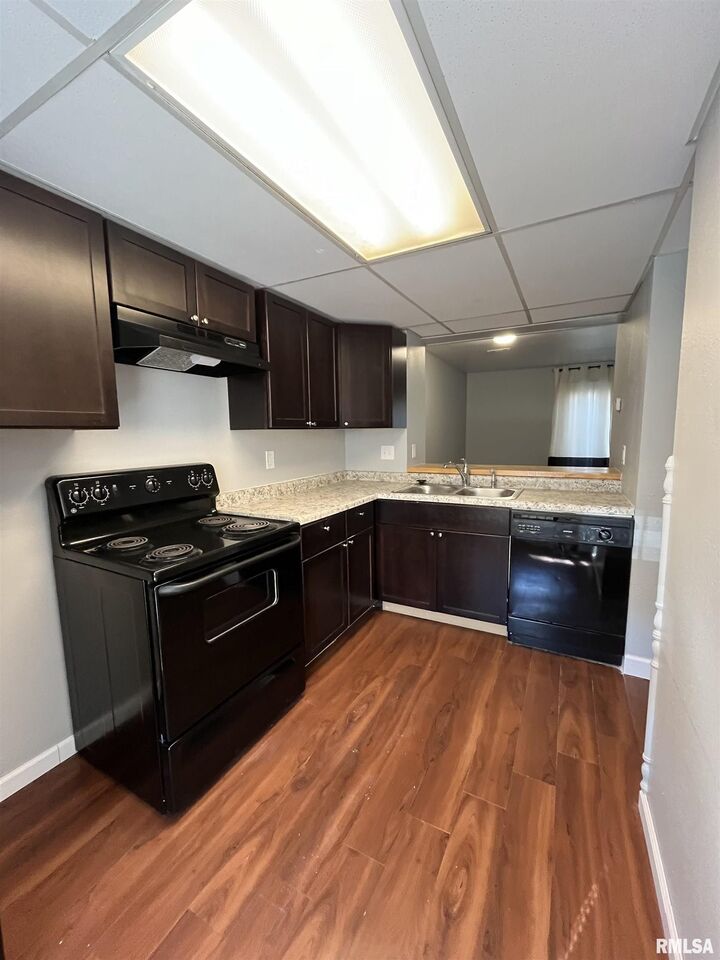 Property Photo:  612 Campus Drive B10  IL 62901 