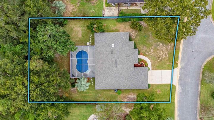 Property Photo:  901 Shadow Ridge Dr  FL 32514