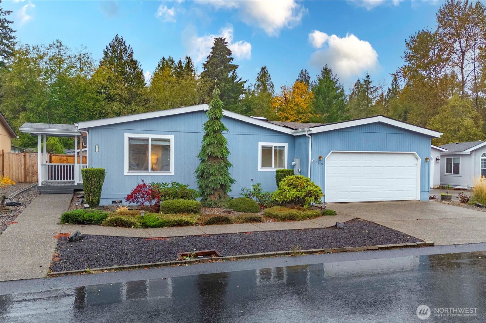 Property Photo:  5119  Golden Eagle Lane SW  WA 98512 