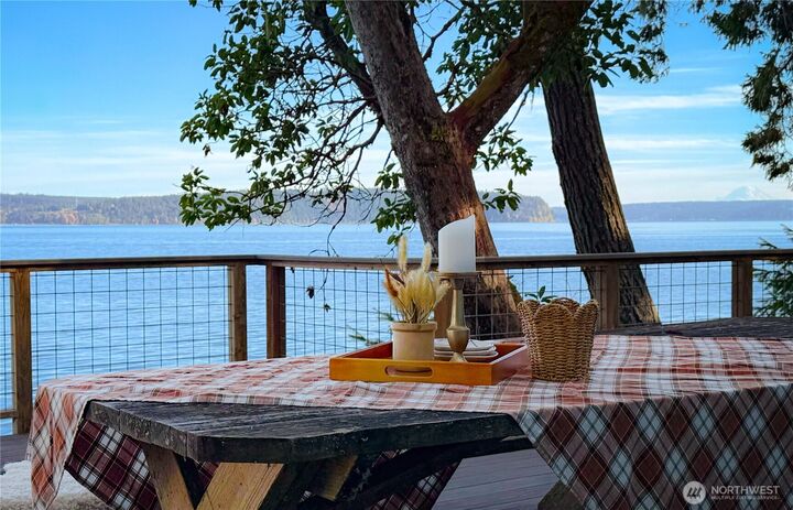 Property Photo:  71  Seal Rock Road  WA 98320