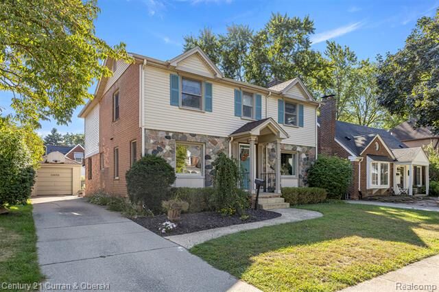 Property Photo:  325 Mohawk Street Street  MI 48124