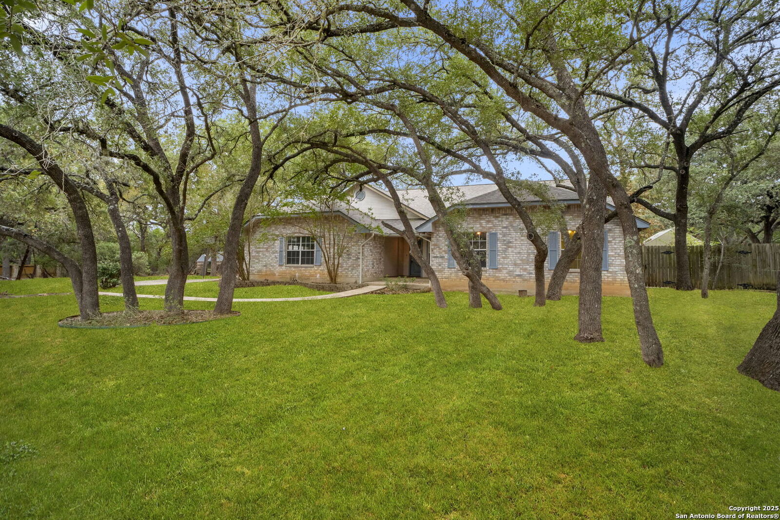 Property Photo: 8902 Enchanted Park TX 78015