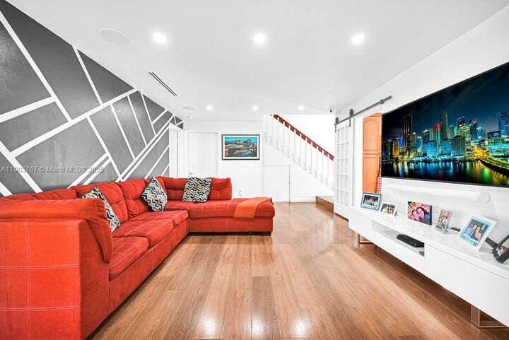 Property Photo: 6590 SW 152nd Pl 25-90 FL 33193