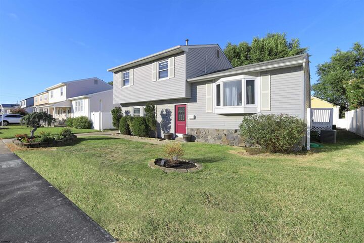 Property Photo:  605 N Oxford Ave  NJ 08406 