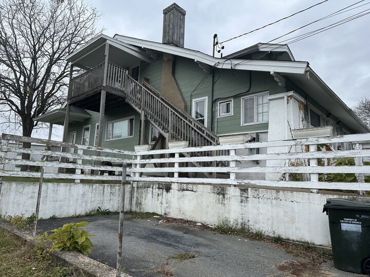 Property Photo: 6 Perry Avenue CT 06360