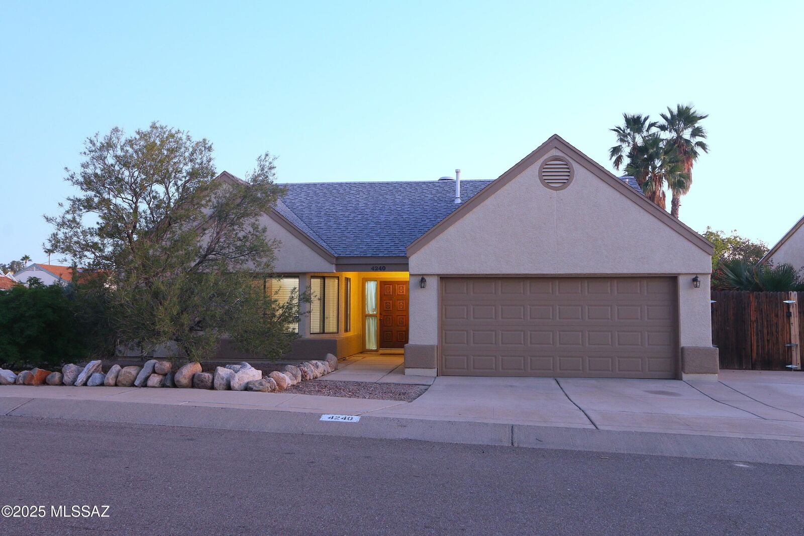 Property Photo:  4240 W Woodridge Lane  AZ 85741 
